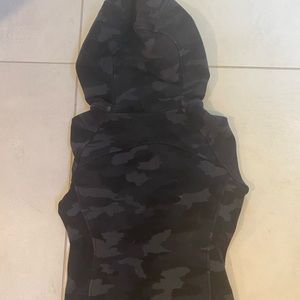 lululemon size 2 full zip scuba in camo